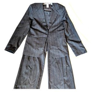 Cabi Sz 10 Herringbone Gray Suit